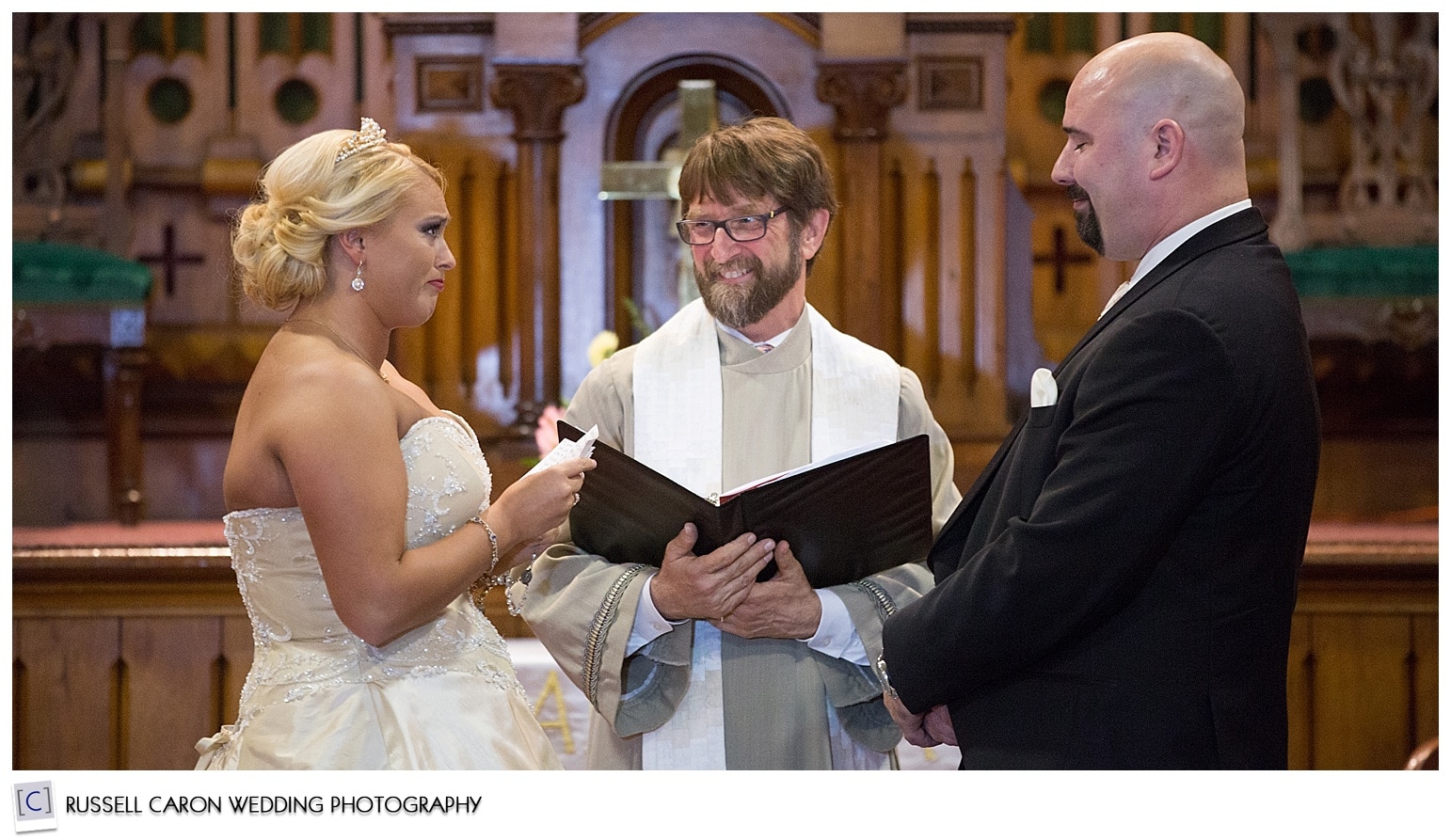 Jordan and Brandon saying their vows