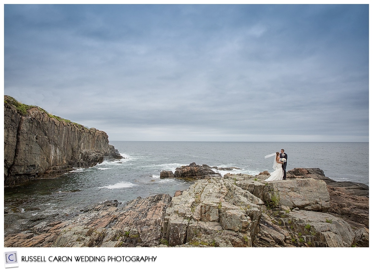 Bride and Groom on the Cliffs, Cliff House Resort
