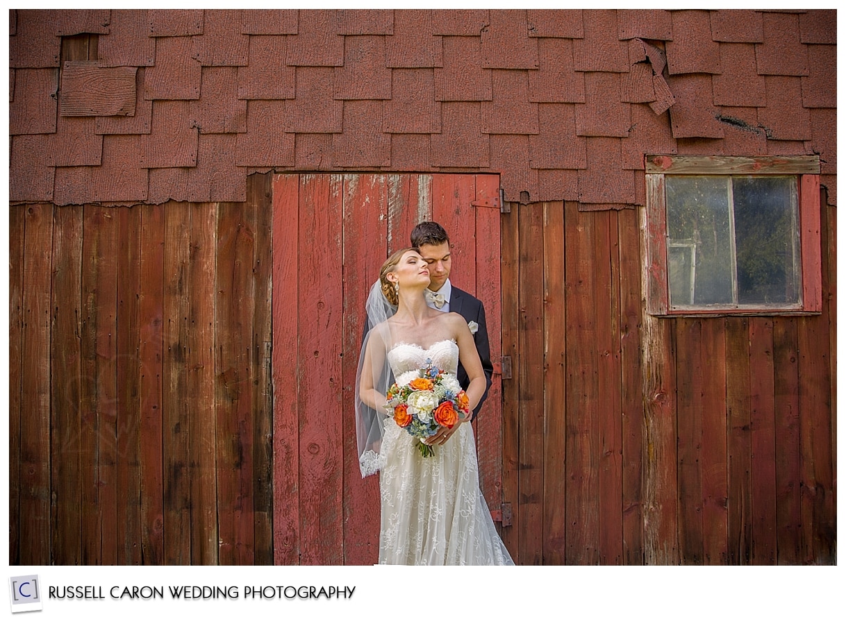 Bride and groom posing ideas