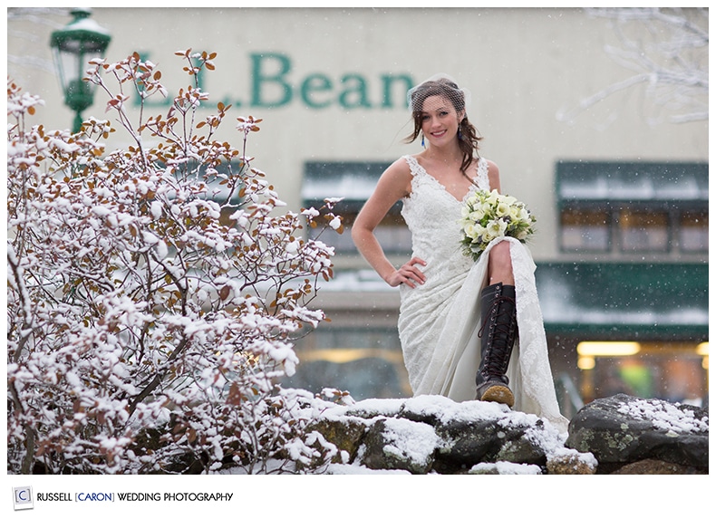 snowy day wedding in maine wedding photographer