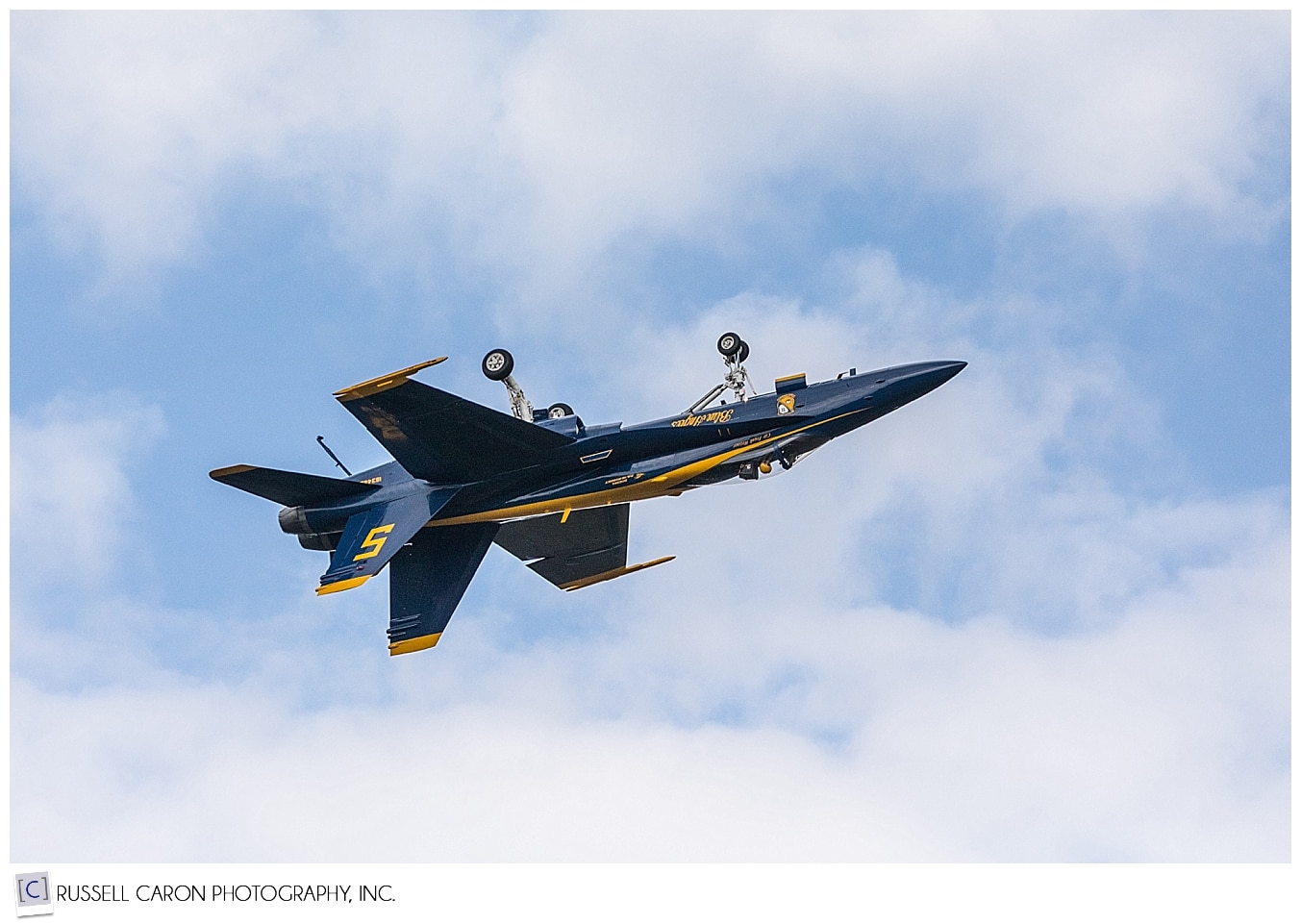 #5 US Navy Blue Angels flying upside down