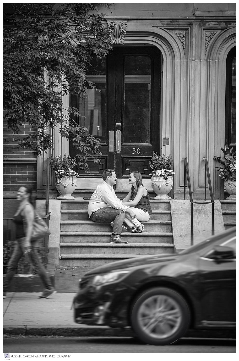 couple-sitting-on-steps