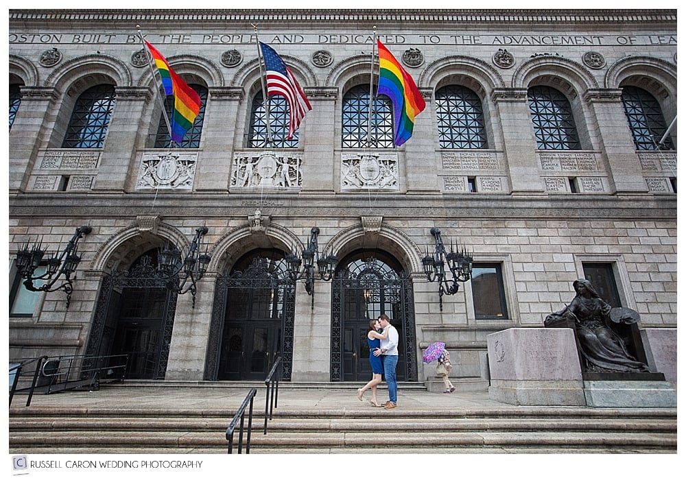 couple-kissing-in-front-of-boston-public-library