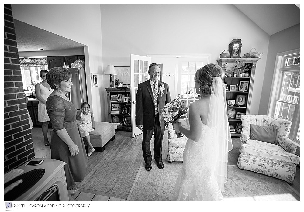 dad-sees-daughter-as-bride-for-the-first-time
