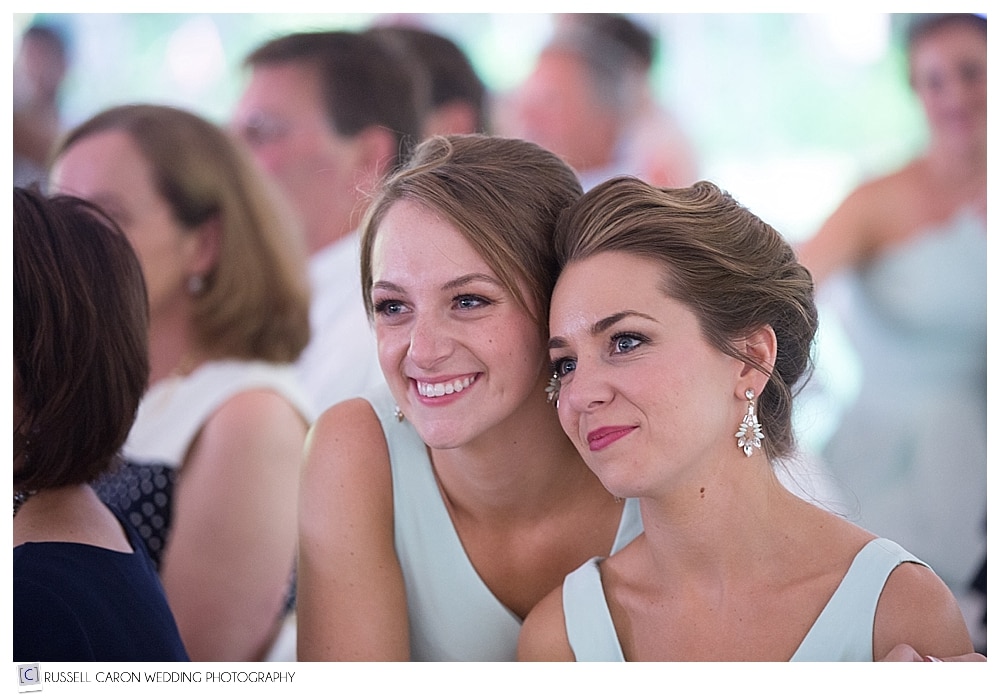 sisters-of-the-bride-watch-first-dance