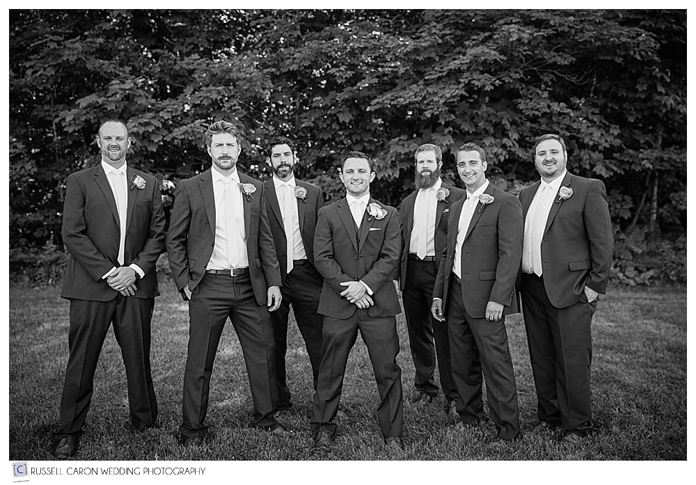 groom-and-groomsmen