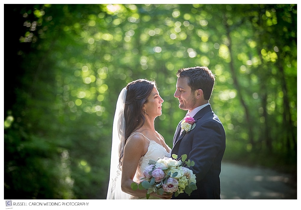 bride-and-groom-in-the-woods