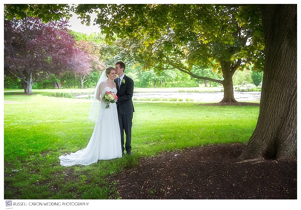 bride-and-groom-at-mill-creek-park-south-portland-maine-wedding