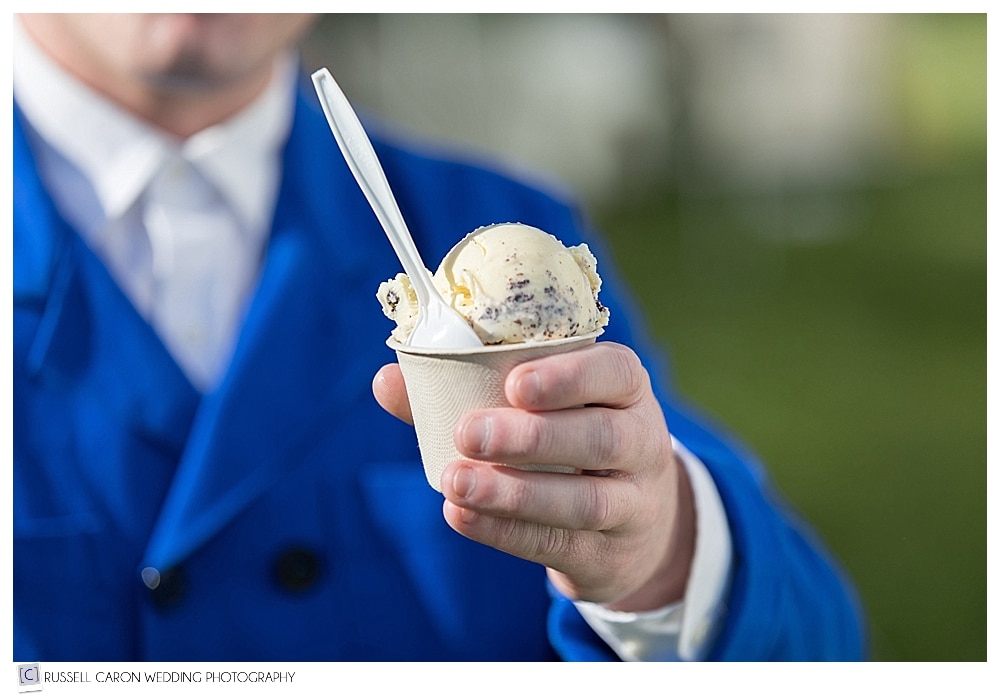 Sweetcream ice cream during outdoor wedding reception