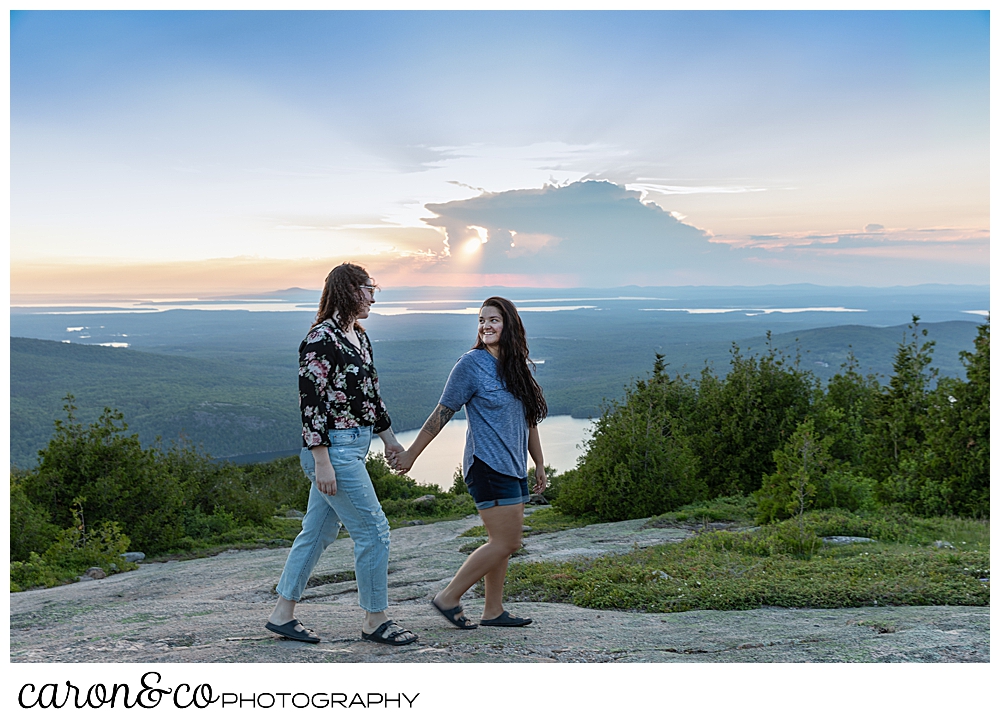 Acadia-national-park-proposal-bar-harbor-maine-wedding-photography-team