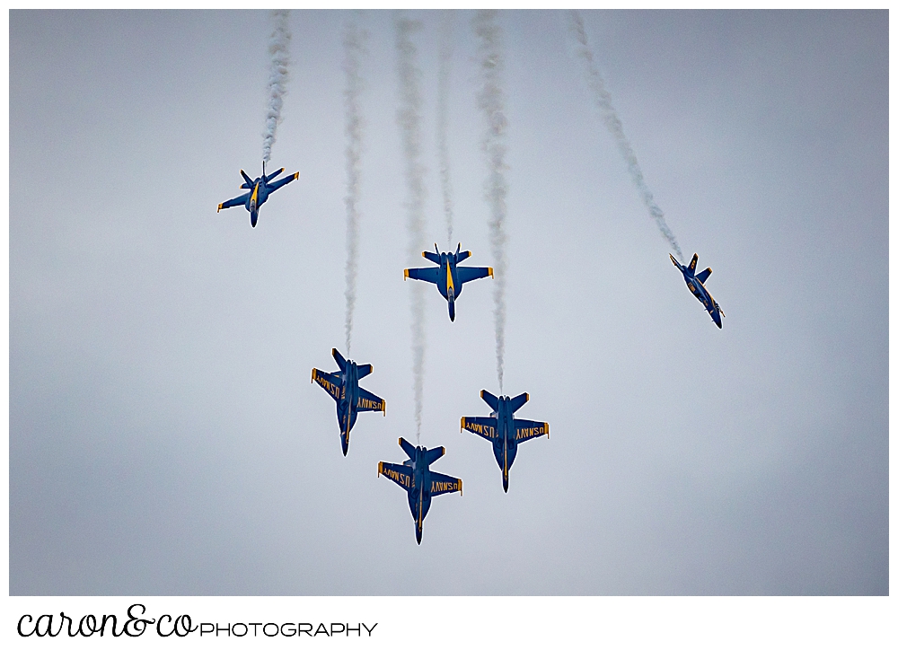 the us navy blue angels, 6 planes headed straight down in a cloudy sky